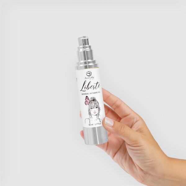 Olejek intymny Secret Play Liberté w opakowaniu airless 50 ml